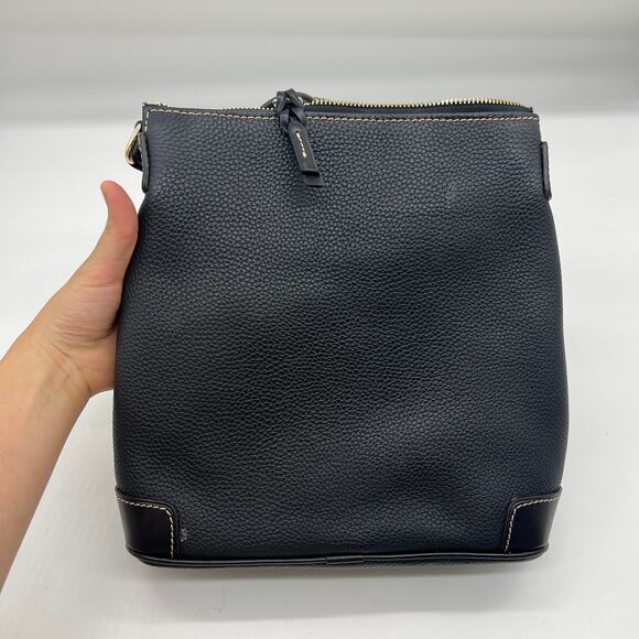 Dooney & Bourke Pebble Leather Crossbody Purse Black Color - Picture 2 of 15